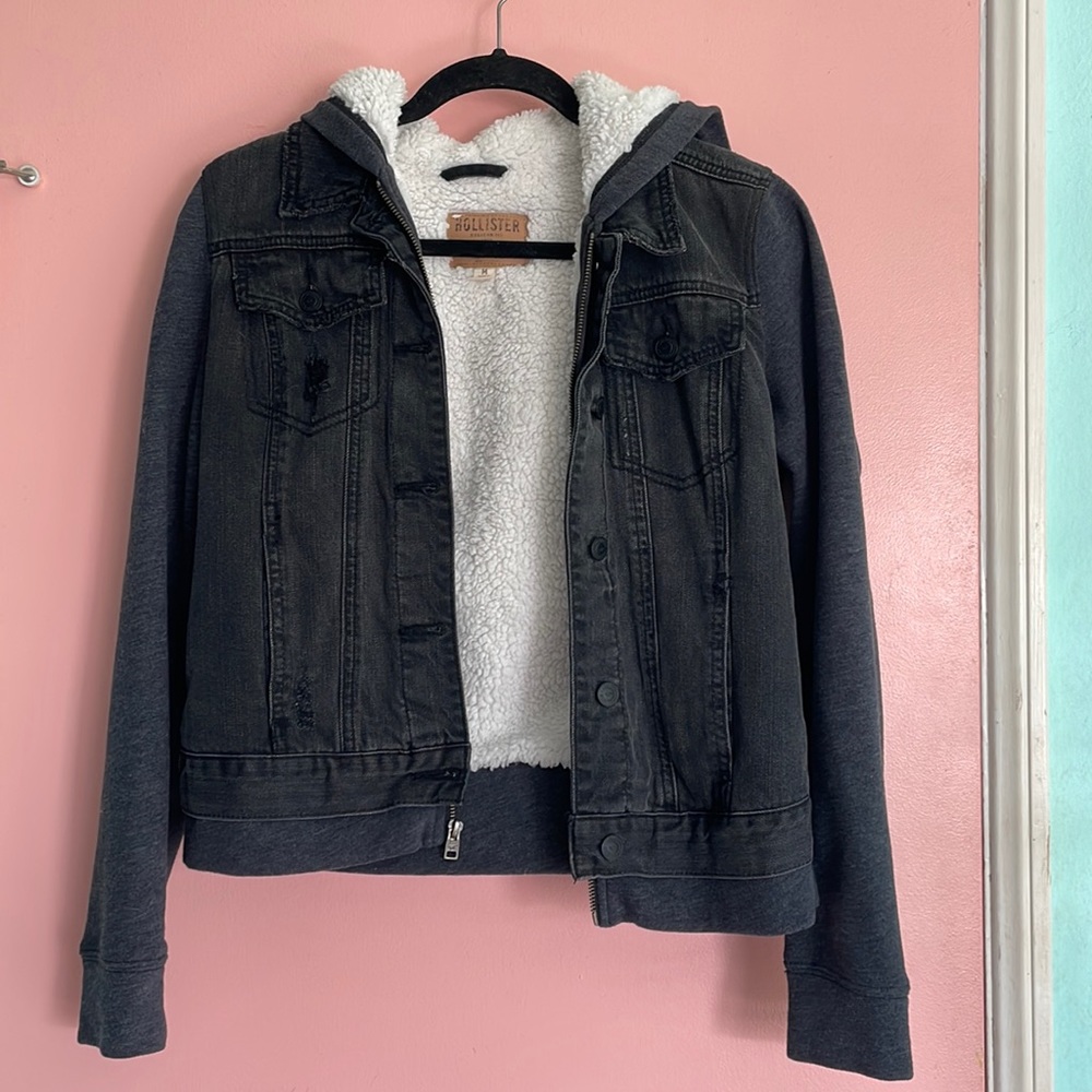 Hollister denim Sherpa lined jacket